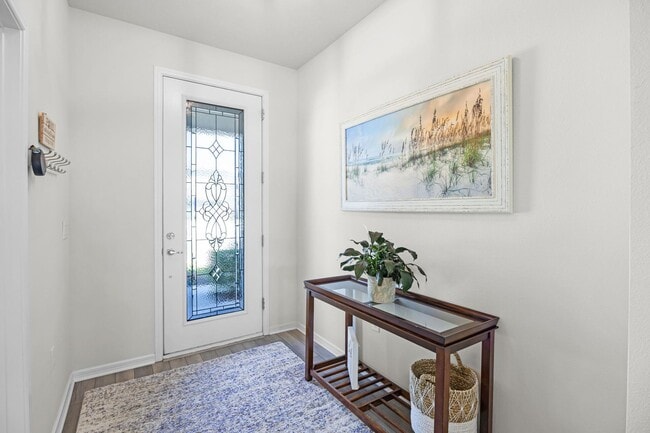Building Photo - Luxury Living for Lease – 5BR Home with Of...