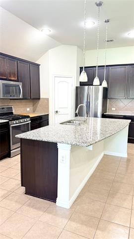Building Photo - 2321 Leeward Pl