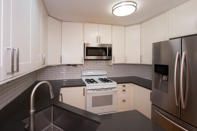 Building Photo - 1328 S Federal St