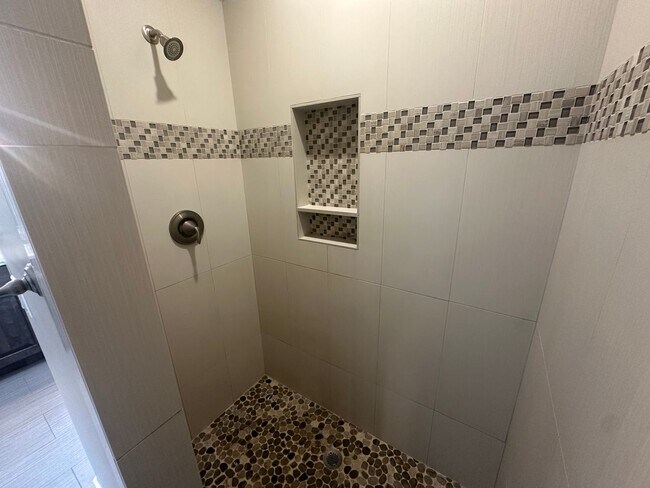 Building Photo - Custom 3 bed plus Office Single Story. Cri...