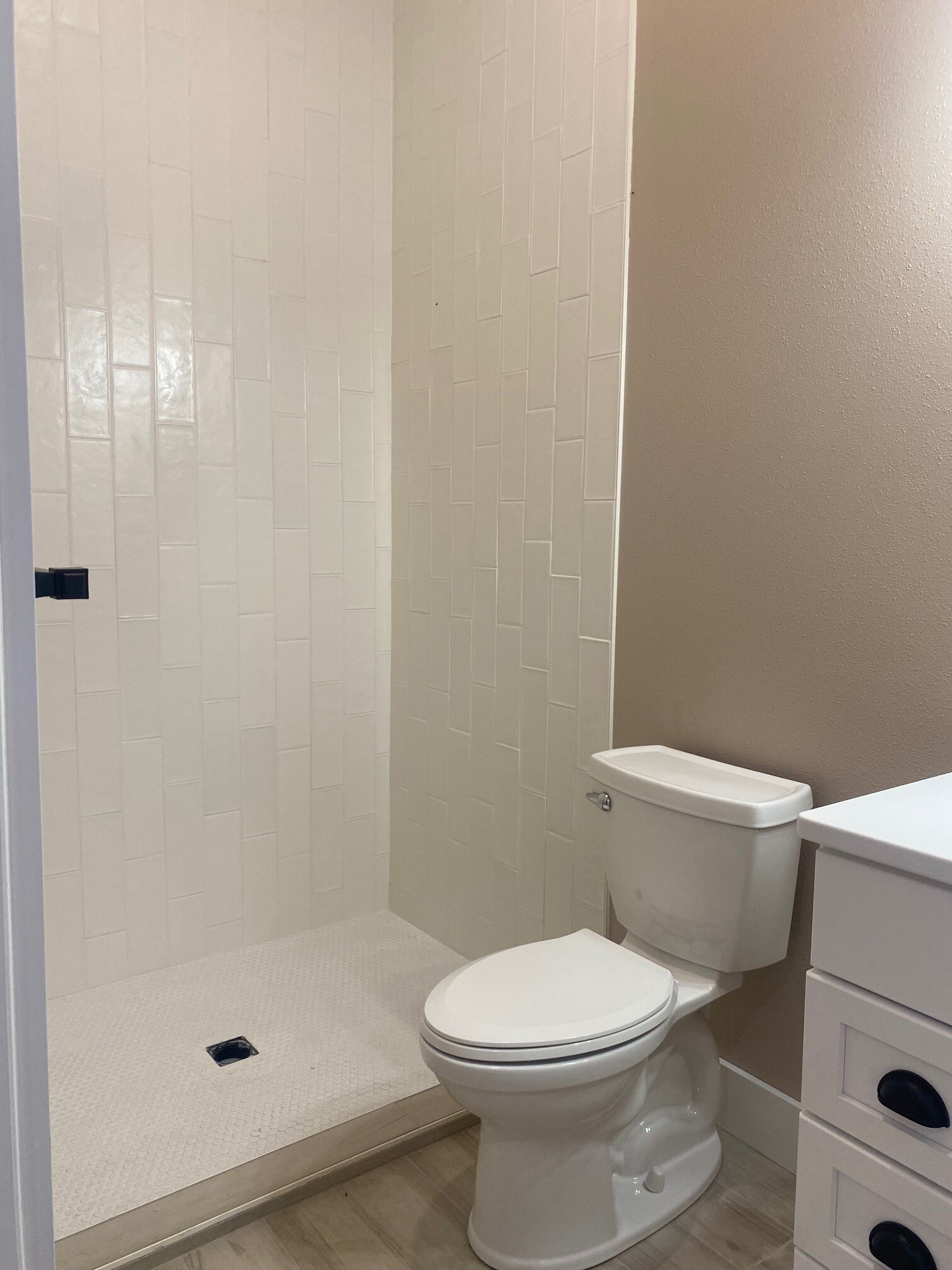 Bathroom with walk-in shower - 307 E Main St