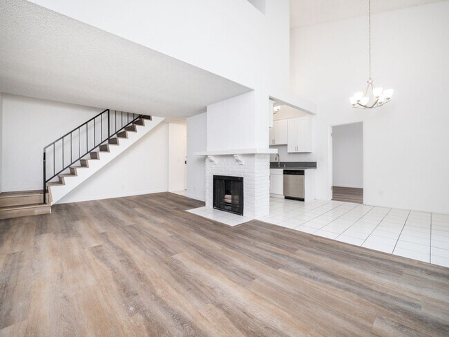 Interior Photo - 3327 Livonia Ave