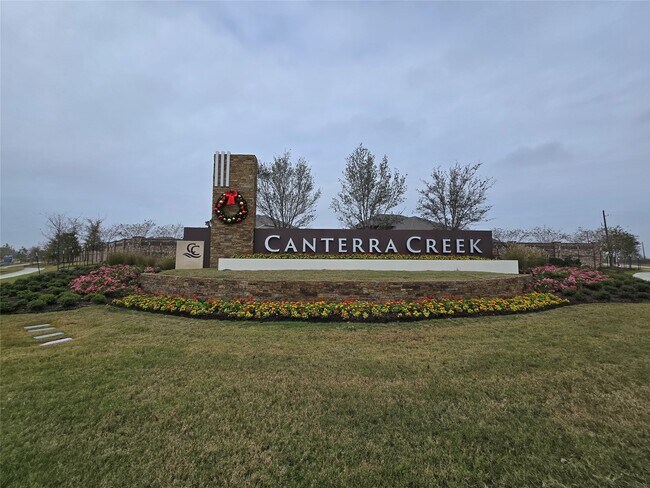 Building Photo - 2511 Night Emerald Dr