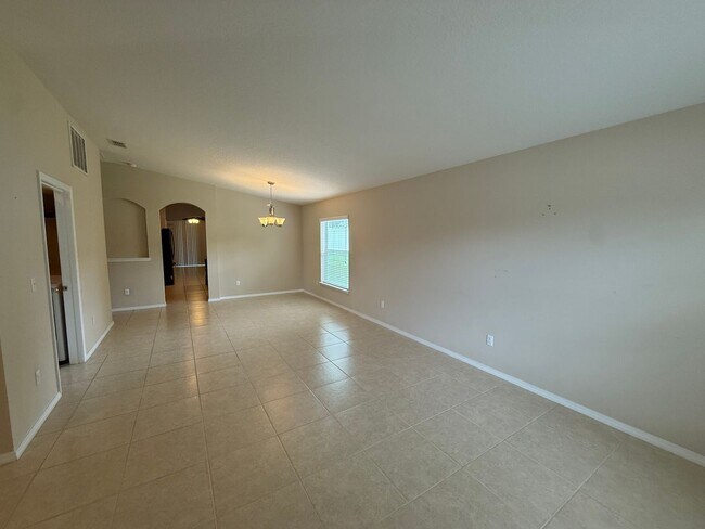 Building Photo - 3067 Santa Marcos Dr