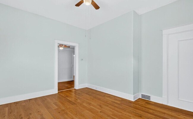 Building Photo - 1126 Milton St