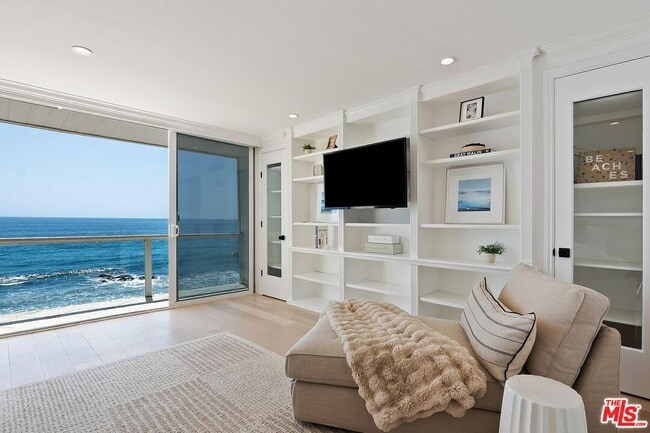 Building Photo - 11874 S Beach Club Way