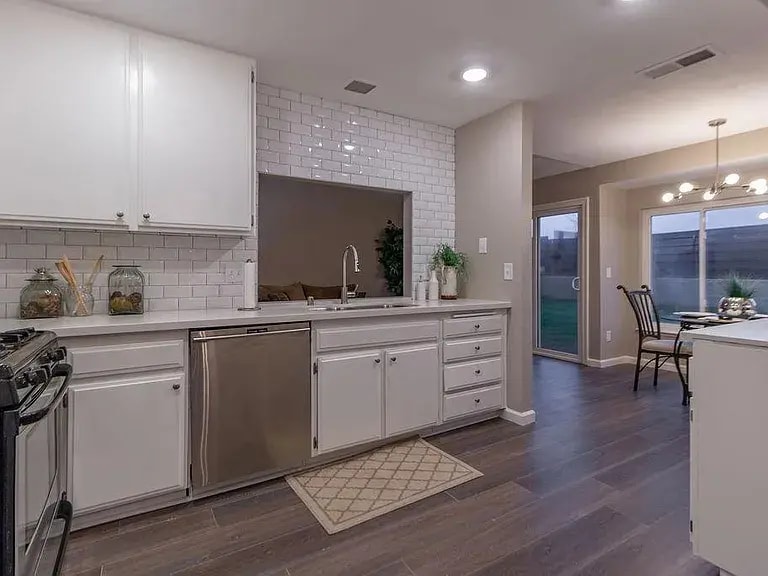 Building Photo - 4940 Buffwood Way