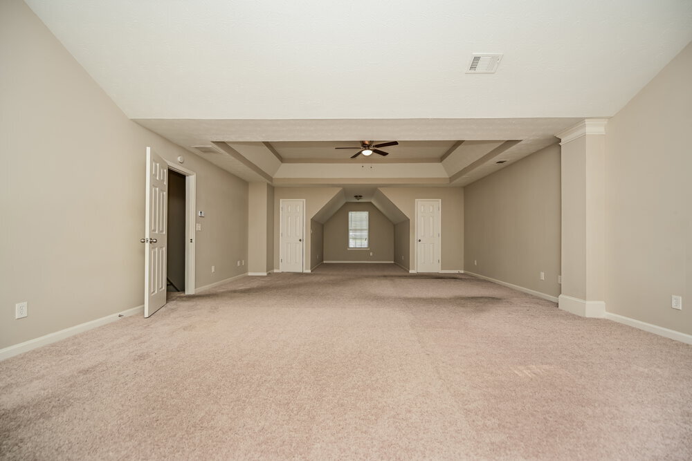 Building Photo - 140 Hazelhurst Dr