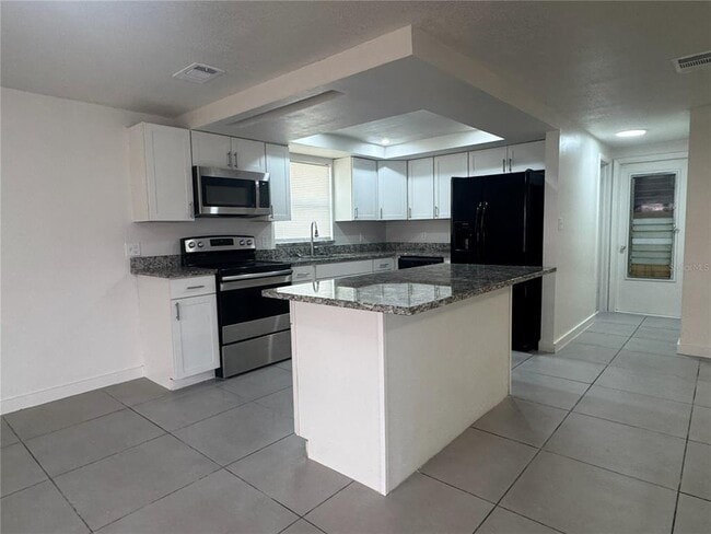 Building Photo - 7410 Moravian Dr