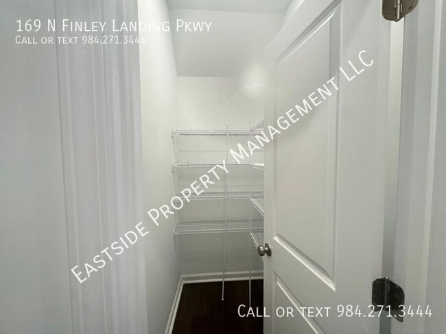 Building Photo - 169 S Finley Lndg Pkwy