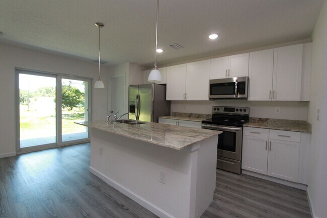 Building Photo - AWESOME 4 BD/2BA Home in Palm Bay!!