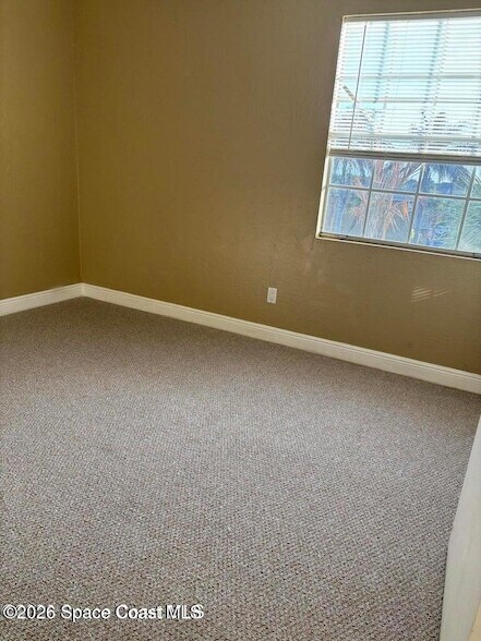 Building Photo - 1801 Island Club Dr