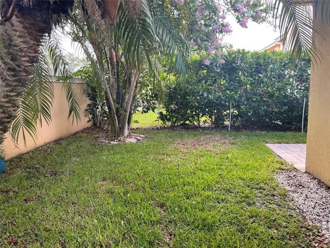 Building Photo - 3427 Commodore Ct