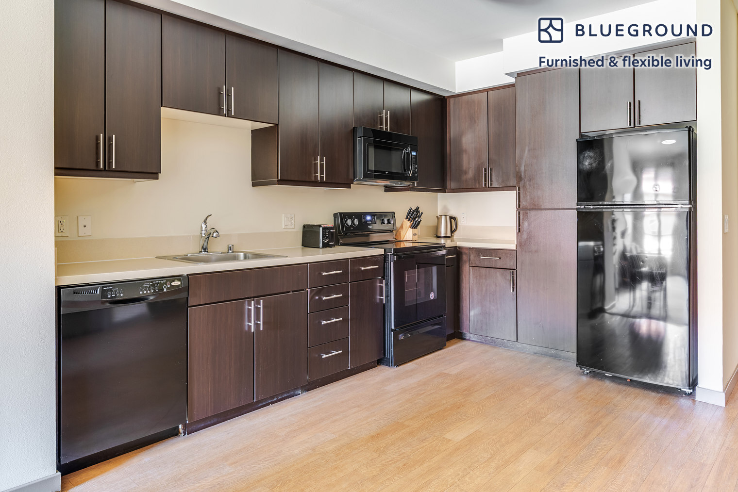 Building Photo - 7001 Sunne Ln
