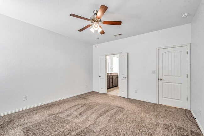 Building Photo - 7017 Kate Reed Dr
