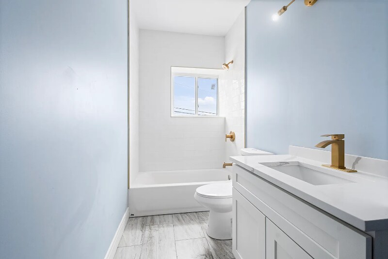 Building Photo - 9919 W Roosevelt Rd