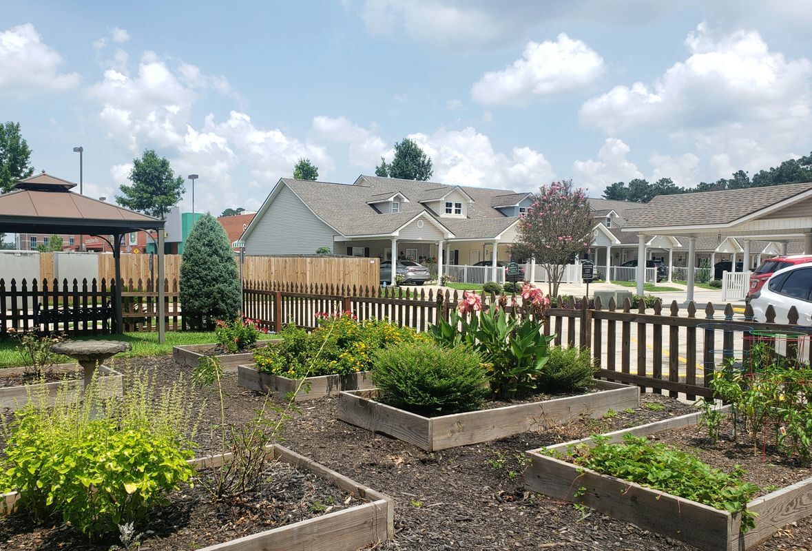 Building Photo - 12318 Village Maison Dr