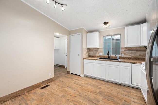 Building Photo - 45433 Witten Dr