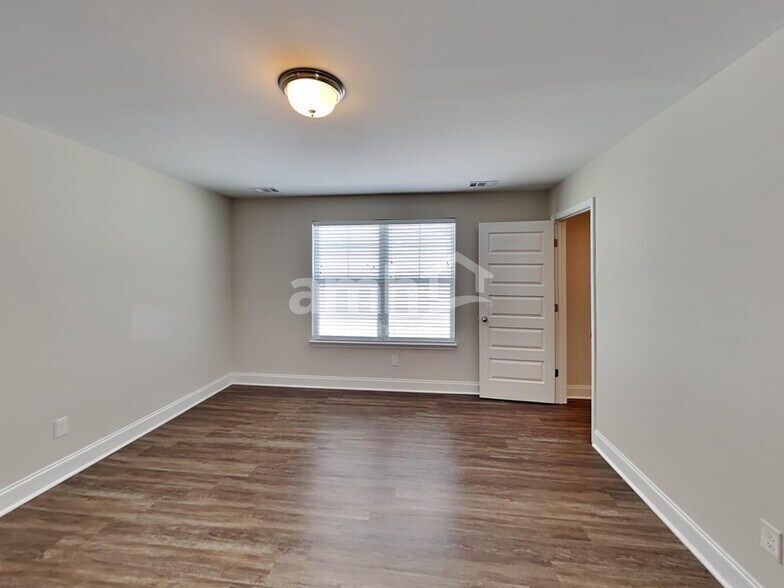Building Photo - 5080 Mountain Springs Rd