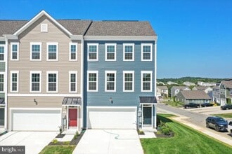 Building Photo - 64 Stafford Pl