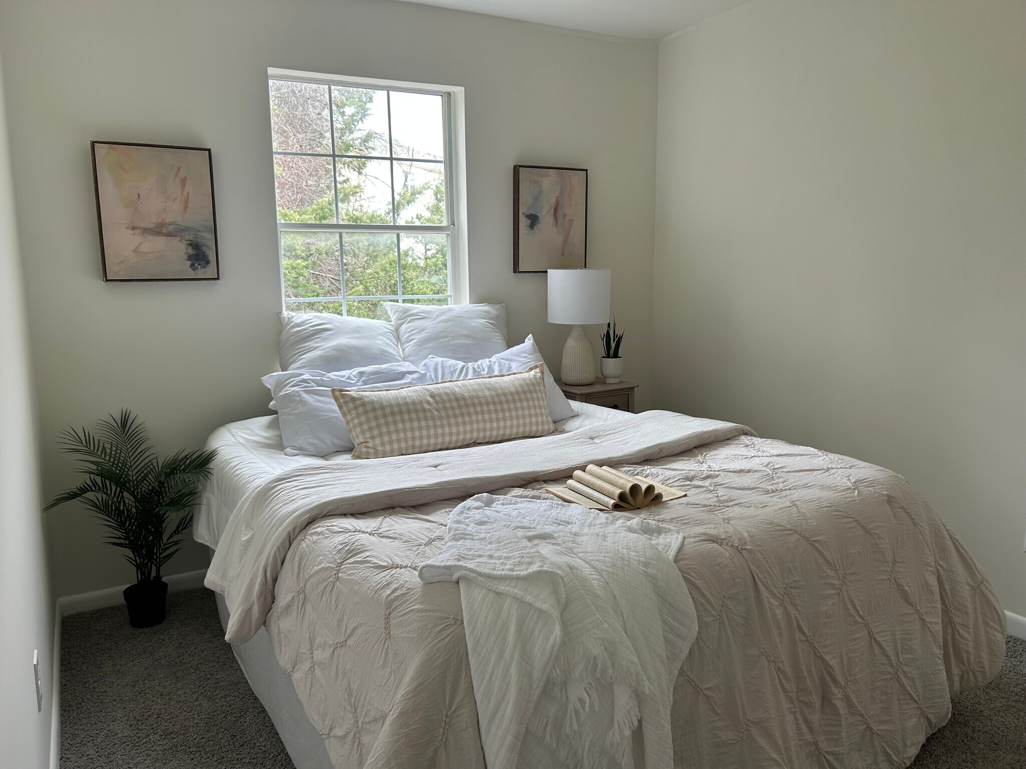 Building Photo - 196 Key Pky