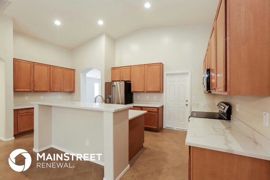 Building Photo - 18512 W Port Au Prince Ln
