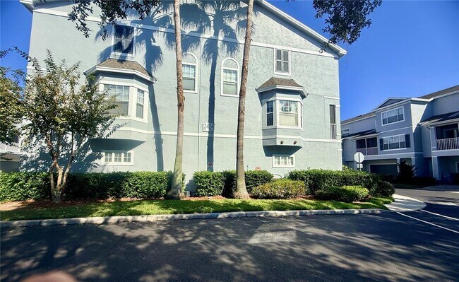 Building Photo - 2424 Grand Central Pkwy