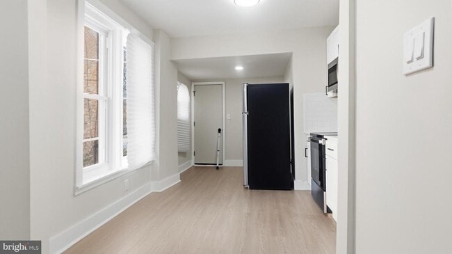 Building Photo - 5981 N 21st St