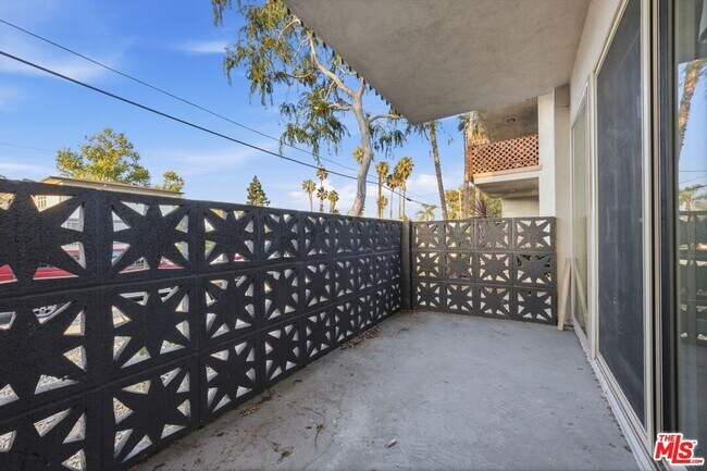 Building Photo - 3212 W 84th Pl