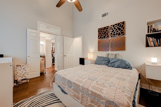 Building Photo - 742 Country Pl Dr