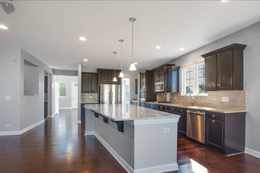 Building Photo - 23590 Sanctuary Club Dr