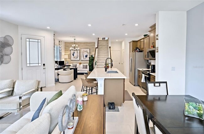 Building Photo - 1120 Lakeshore Breeze Pl
