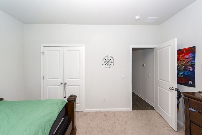 Building Photo - 3 Bedroom 2 Bath Home in Cane Bay Plantation - Summerville