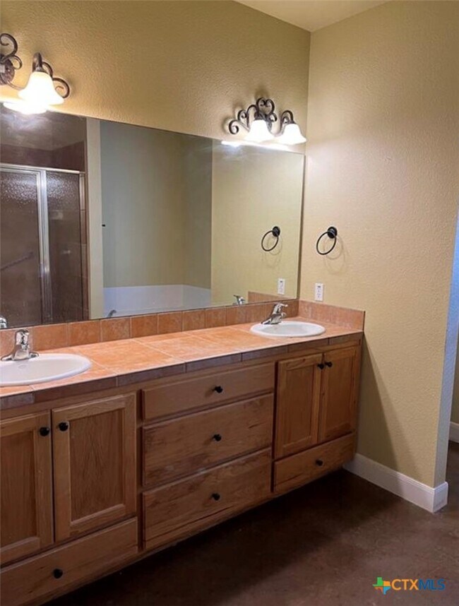 Building Photo - 2247 Cotton Blvd