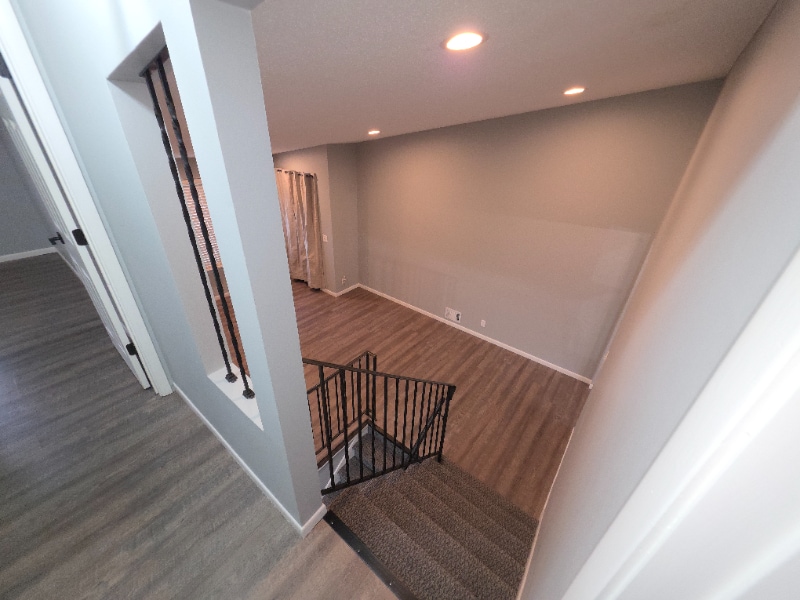 Building Photo - 5336 Russell Ave N