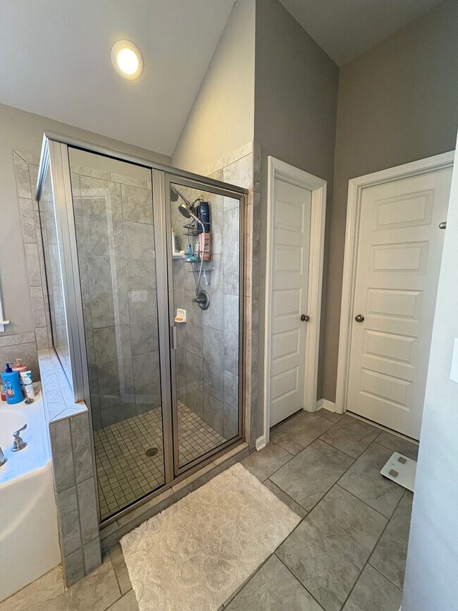 Building Photo - Woodland Creek Rental