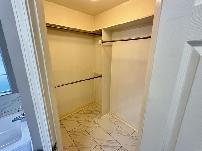 Building Photo - 12816 Cherry Laurel Dr