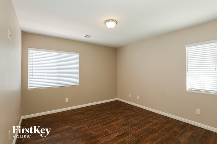 Building Photo - 4529 Clipper Cove Ct