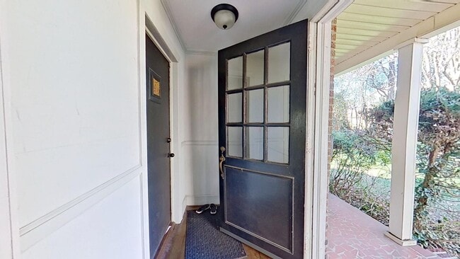 Building Photo - 2408 Providence Rd