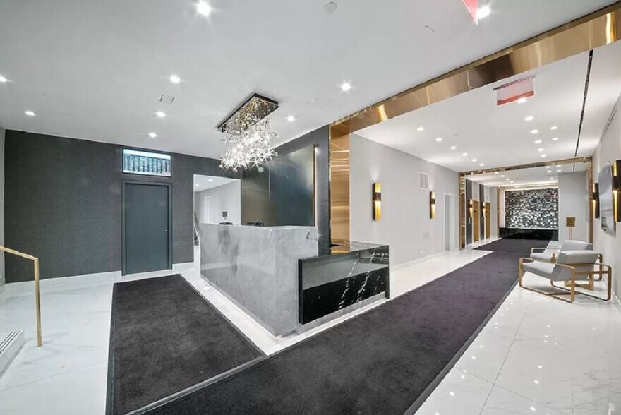 Building Photo - 754 9th Ave