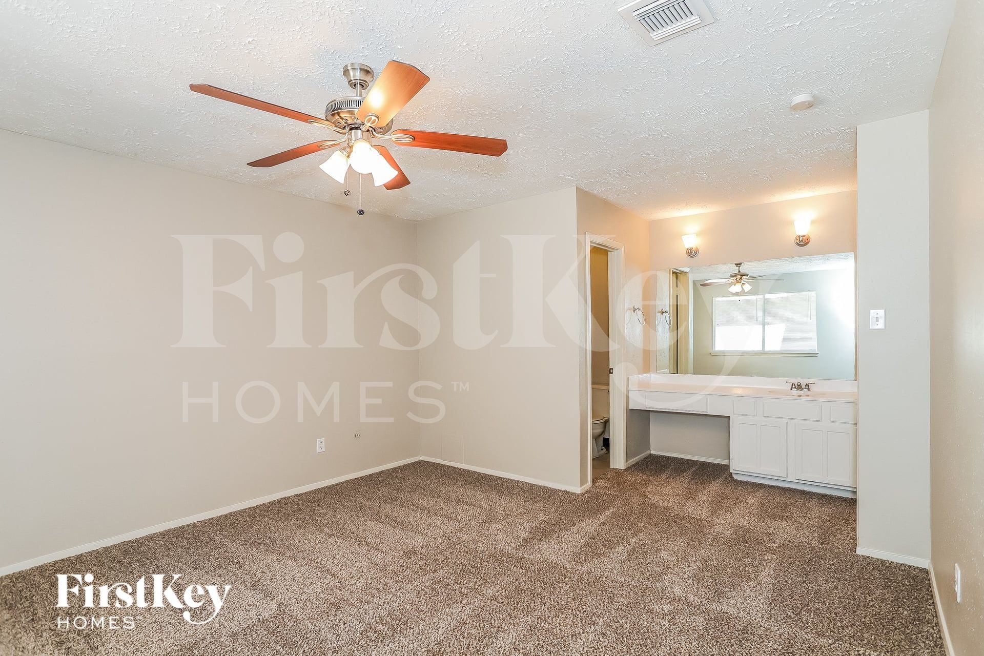 Building Photo - 17019 Silver Sky Ln