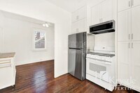 Building Photo - 520 Indian Aly