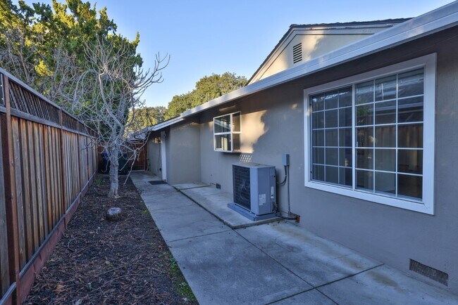Building Photo - Bright 4BR Los Altos Retreat with Central A/C, Attached Garage & In-Unit Laundry