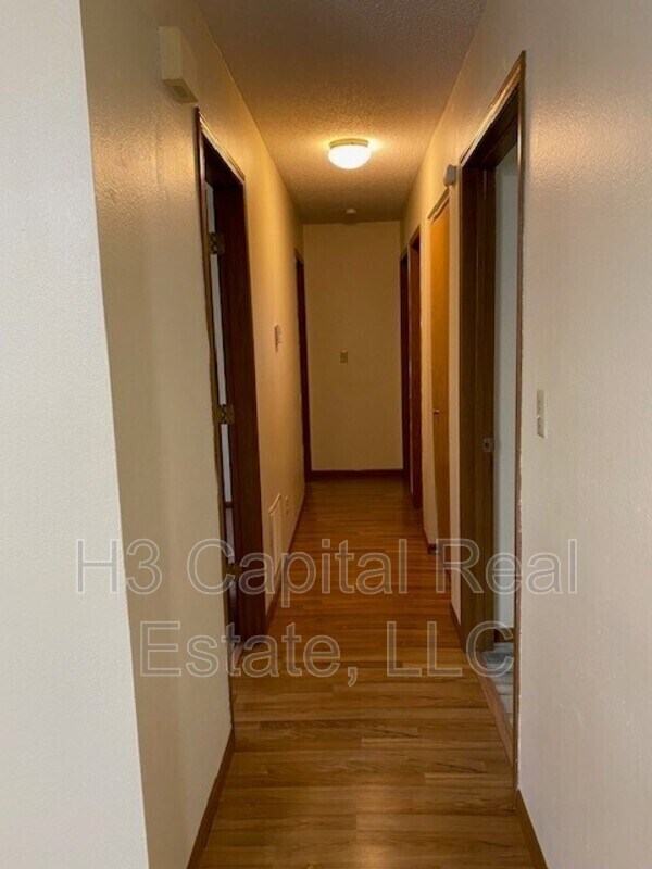 Building Photo - 529 Wood Thrush St