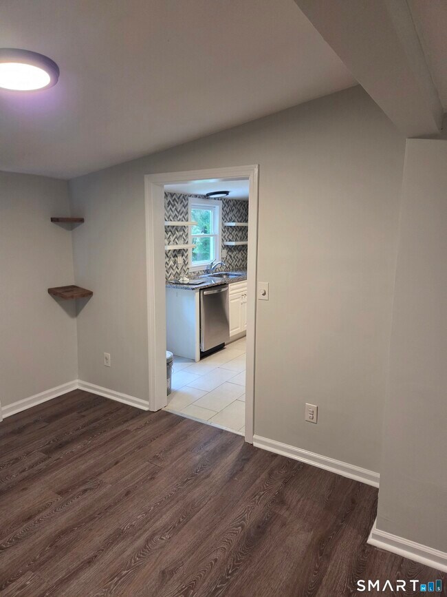 Building Photo - 26 Seagraves Rd