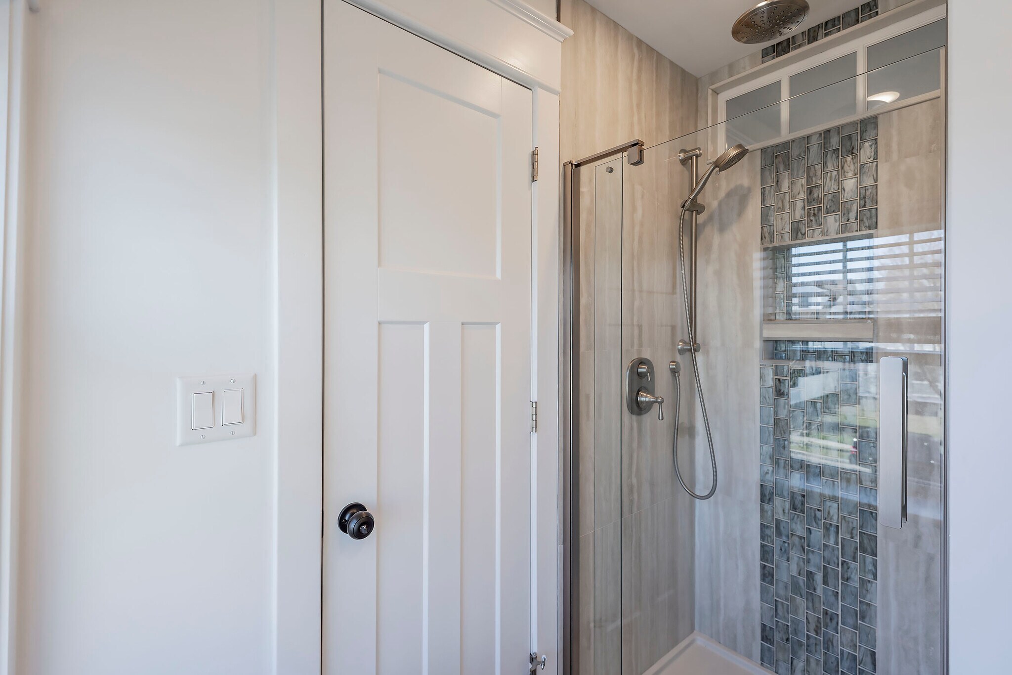 Master Bath - 205 10th Ave