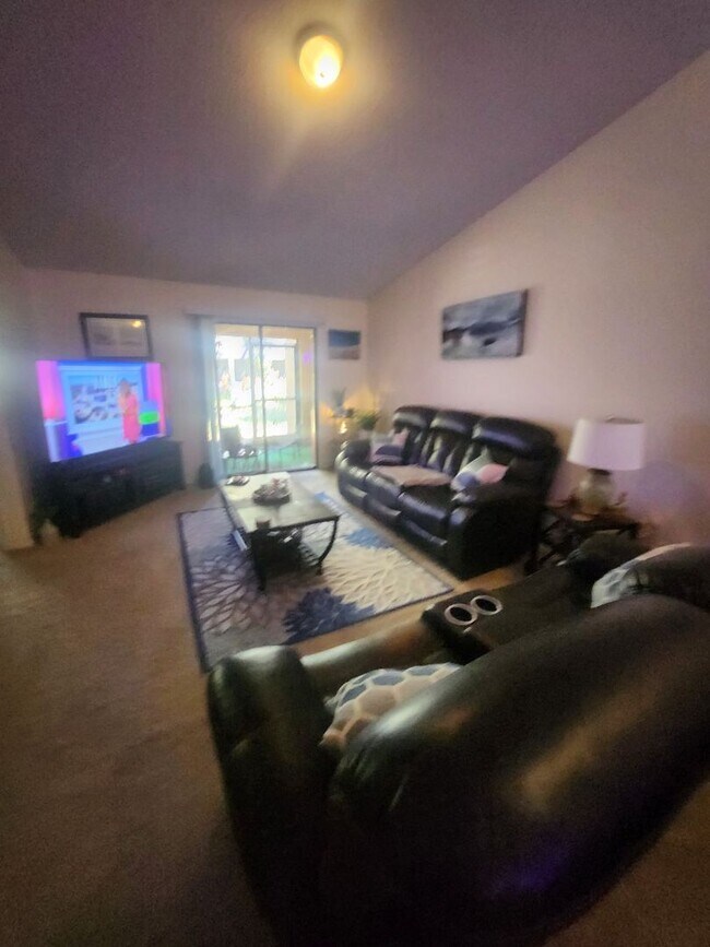 Building Photo - 2824 Coleman Ct