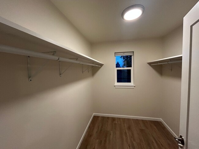 Building Photo - New build Beautiful 3bd, 2bath House in North Tacoma!