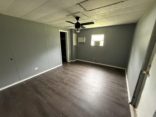 Building Photo - 54336 Vontz Cir