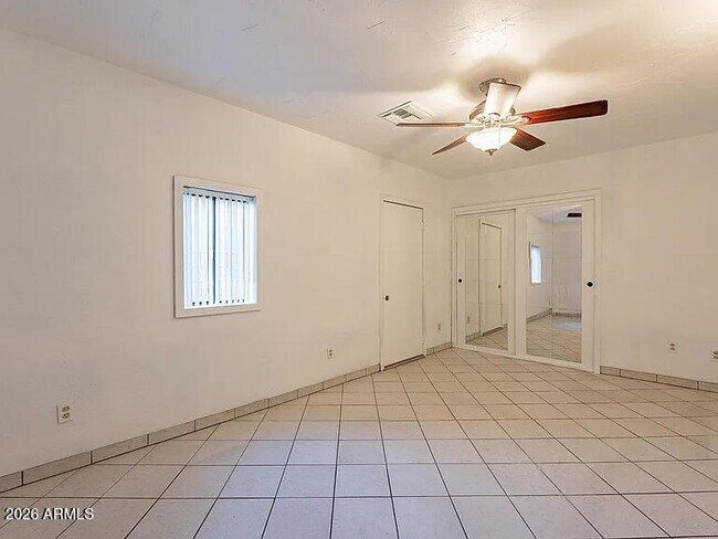 Building Photo - 17410 N 16th Ave